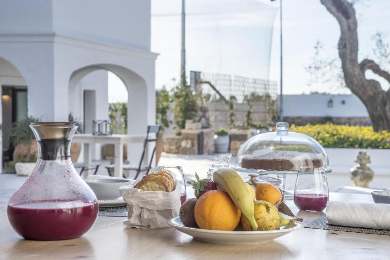 Masseria Le Mandorle อูเจนโต ภายนอก รูปภาพ