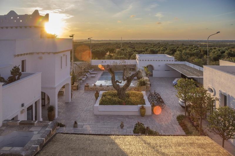Masseria Le Mandorle อูเจนโต ภายนอก รูปภาพ