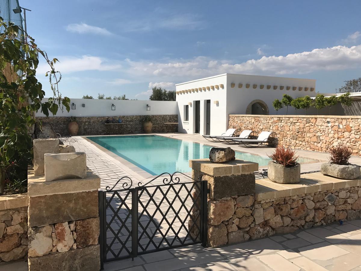 Masseria Le Mandorle อูเจนโต ภายนอก รูปภาพ