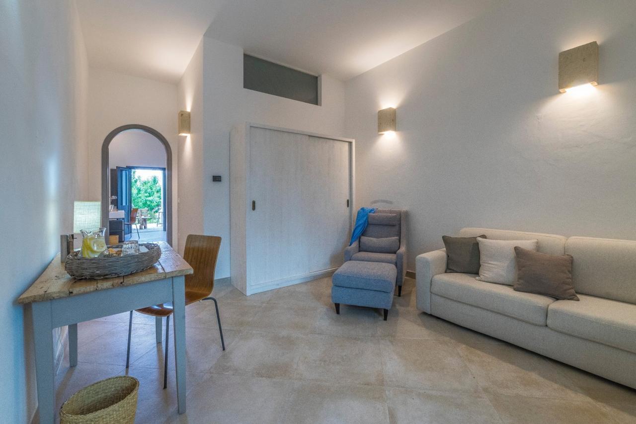 Masseria Le Mandorle อูเจนโต ภายนอก รูปภาพ