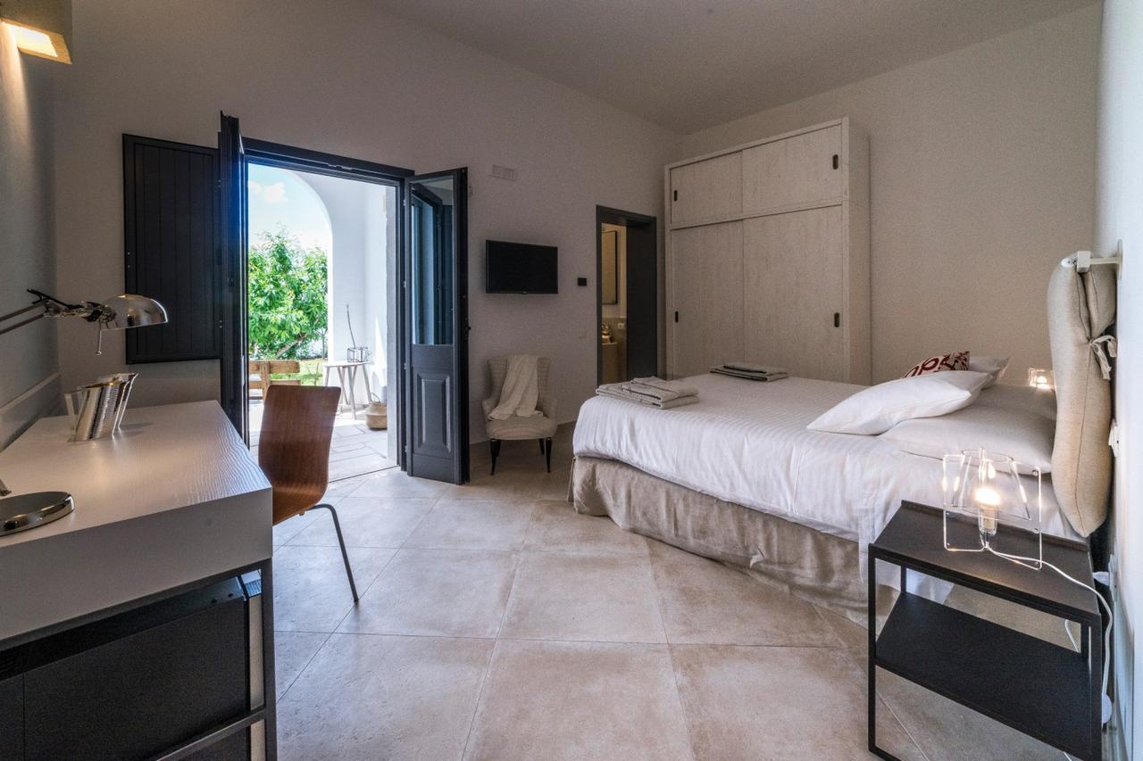 Masseria Le Mandorle อูเจนโต ภายนอก รูปภาพ